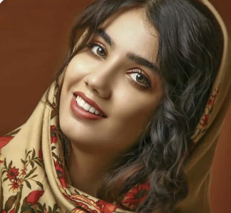 زهرا عیدی‌نژاد